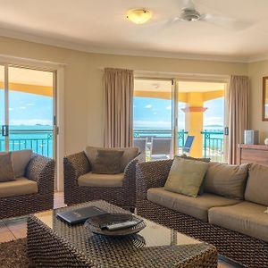 Three Bedroom Ocean View Apartment
